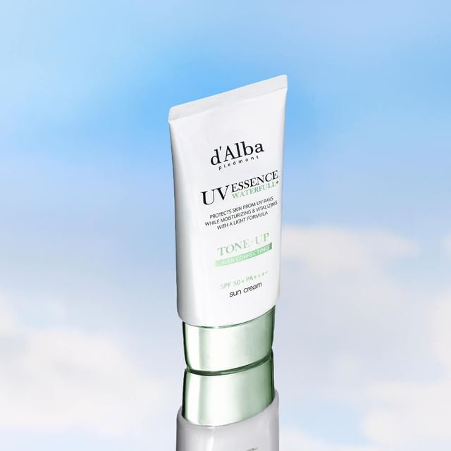 Waterfull Green Correcting Tone-Up Protector Solar